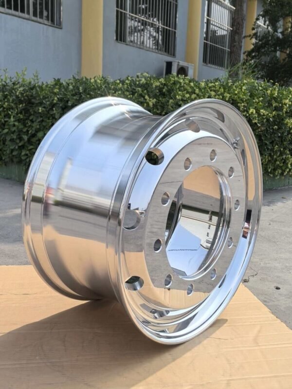 forged truck wheel 1